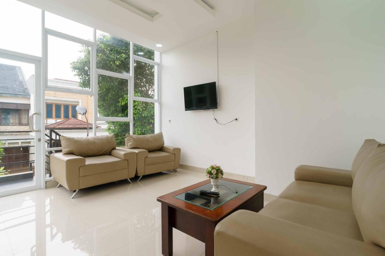 เรดดอร์ พลัส ใกล้ เอกา ฮอสพิทัล Bsd 5 Hotel Dadap ภายนอก รูปภาพ