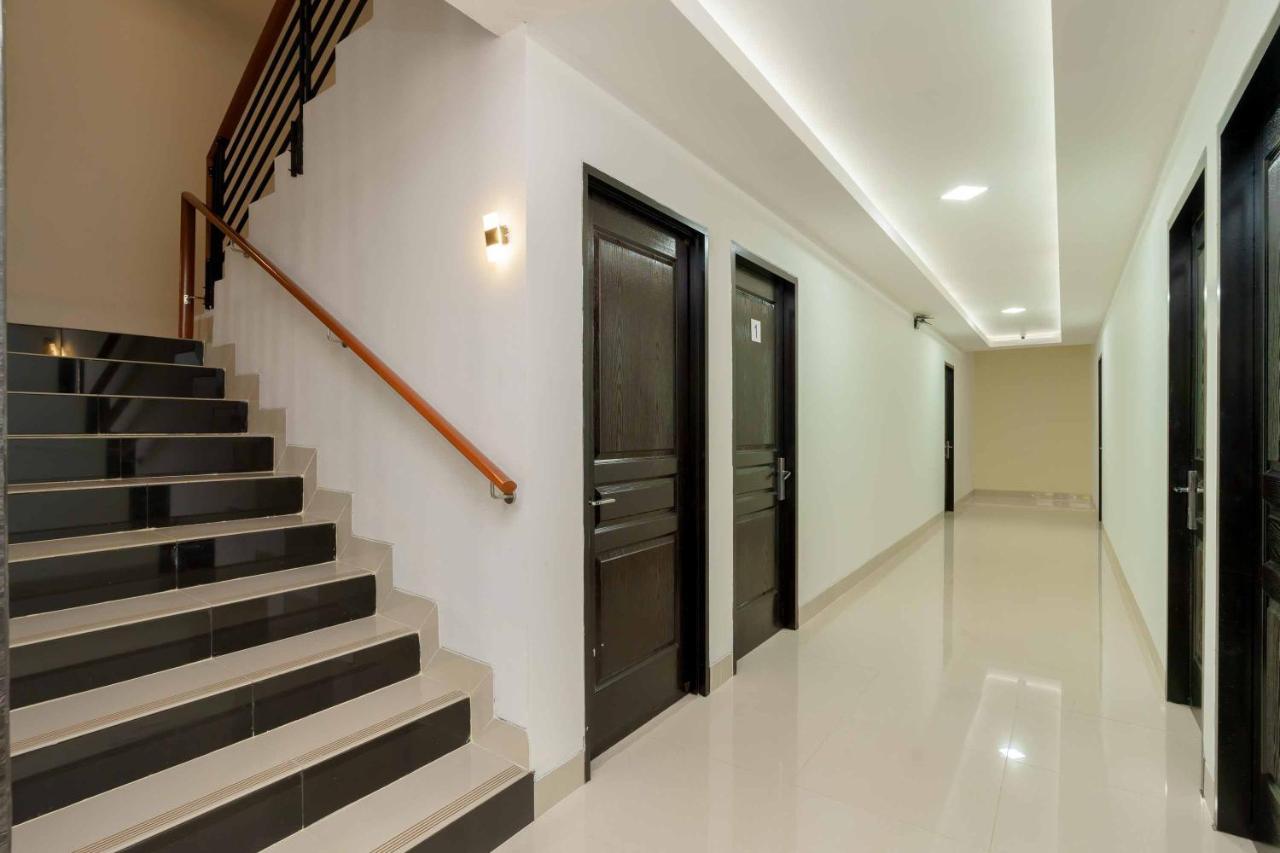 เรดดอร์ พลัส ใกล้ เอกา ฮอสพิทัล Bsd 5 Hotel Dadap ภายนอก รูปภาพ