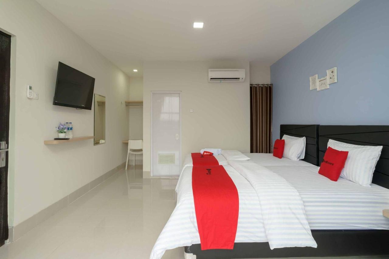 เรดดอร์ พลัส ใกล้ เอกา ฮอสพิทัล Bsd 5 Hotel Dadap ภายนอก รูปภาพ