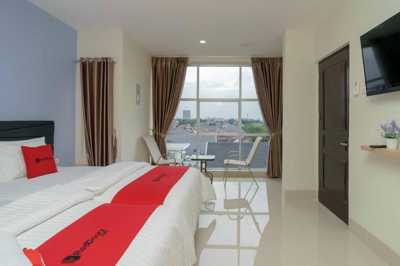 เรดดอร์ พลัส ใกล้ เอกา ฮอสพิทัล Bsd 5 Hotel Dadap ภายนอก รูปภาพ