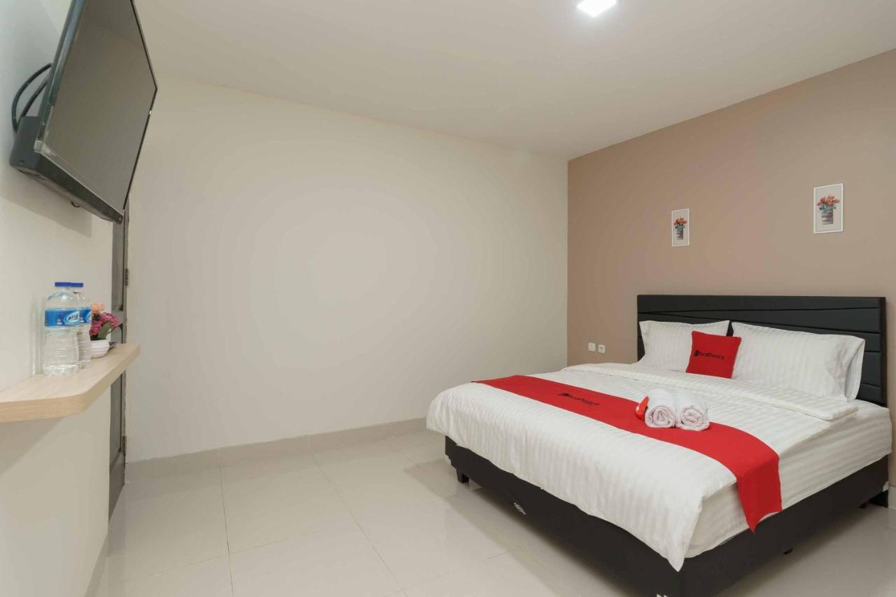 เรดดอร์ พลัส ใกล้ เอกา ฮอสพิทัล Bsd 5 Hotel Dadap ภายนอก รูปภาพ