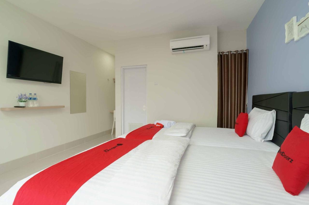 เรดดอร์ พลัส ใกล้ เอกา ฮอสพิทัล Bsd 5 Hotel Dadap ภายนอก รูปภาพ